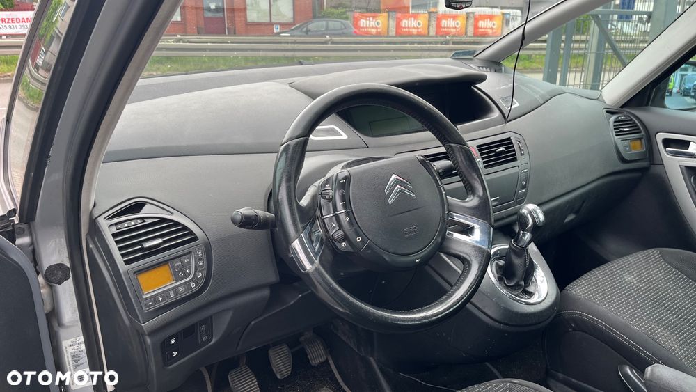 Citroën C4 Grand Picasso 1.8 16V Confort - 7
