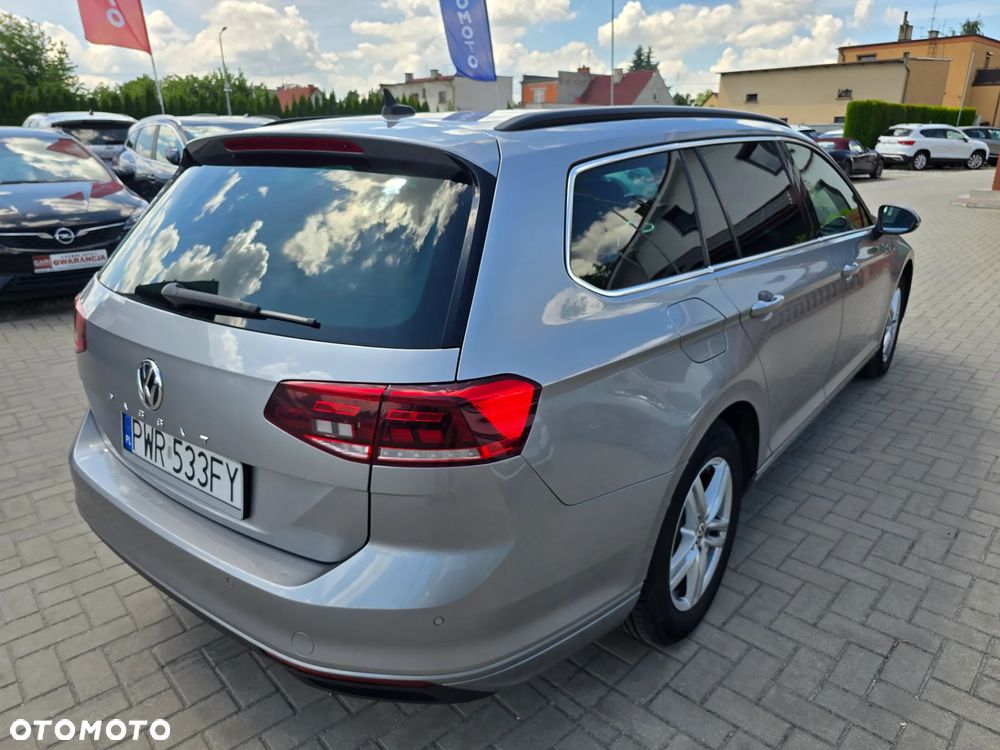 Volkswagen Passat Variant - 4