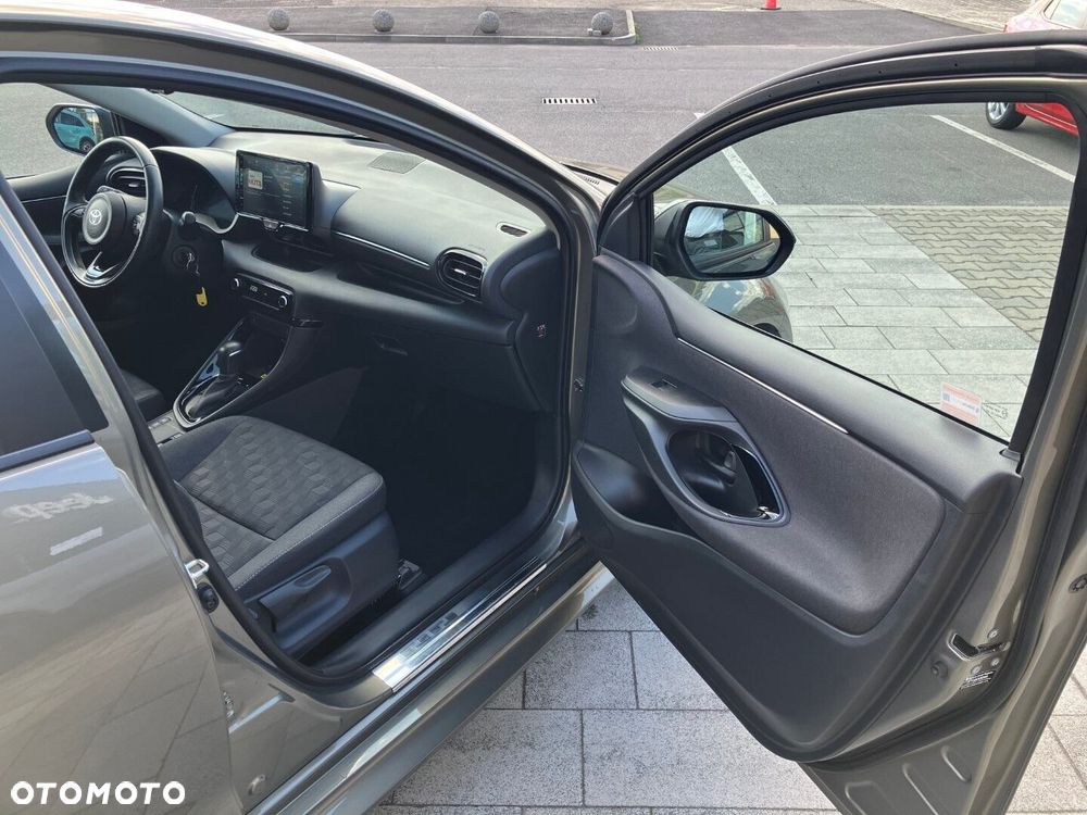 Toyota Yaris Hybrid 1.5 Selection Elegant - 21