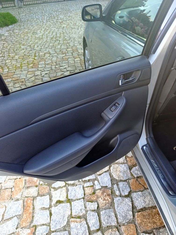 Toyota Avensis 2.0 D-4D Prestige - 5