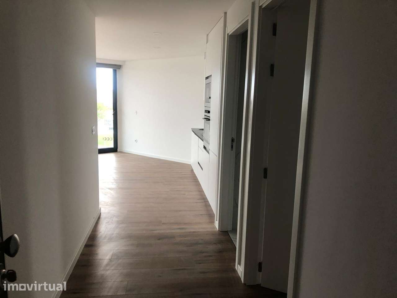 ARRENDAMENTO - Apartamento T1 NOVO na Póvoa de Varzim - Grande imagem: 5/11