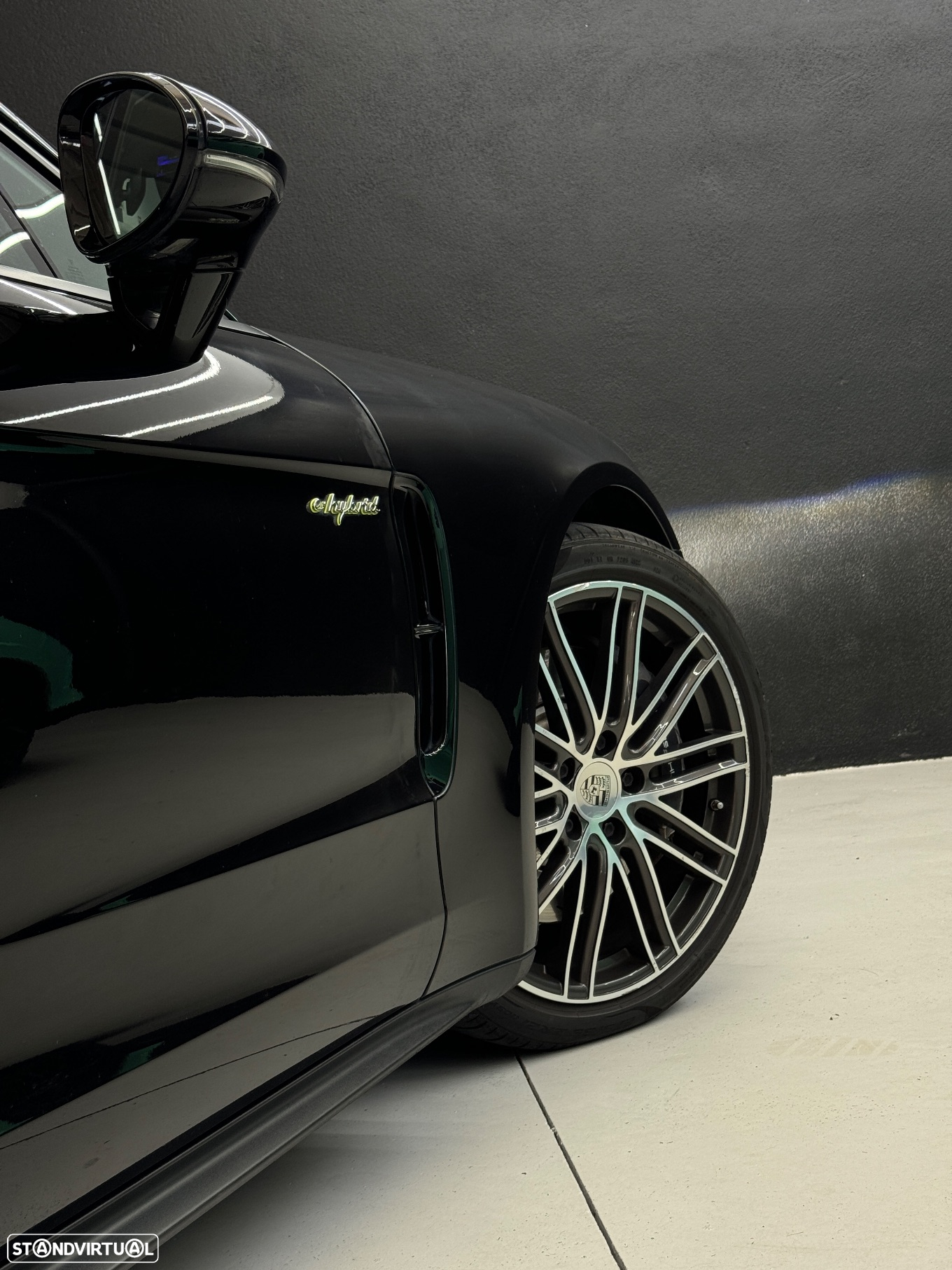 Porsche Panamera Sport Turismo 4 E-Hybrid Platinum Edition - 22