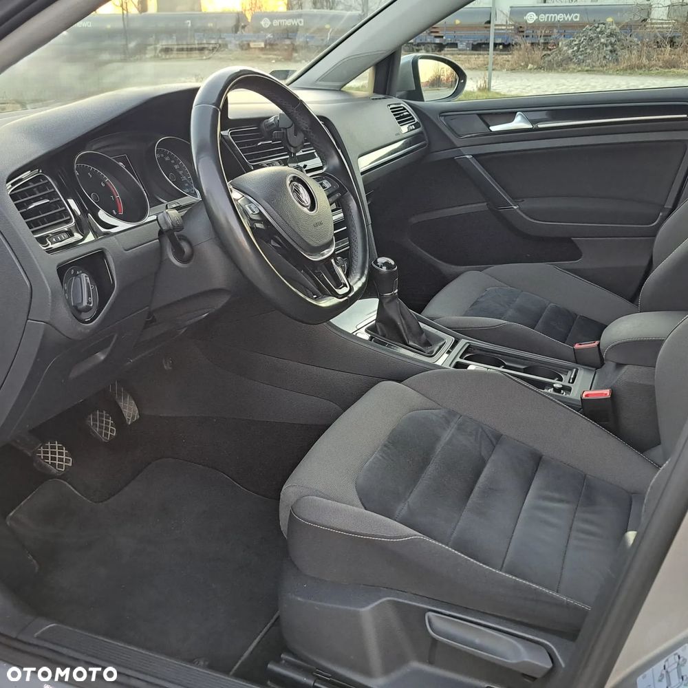 Volkswagen Golf 1.4 TSI BMT Highline - 11