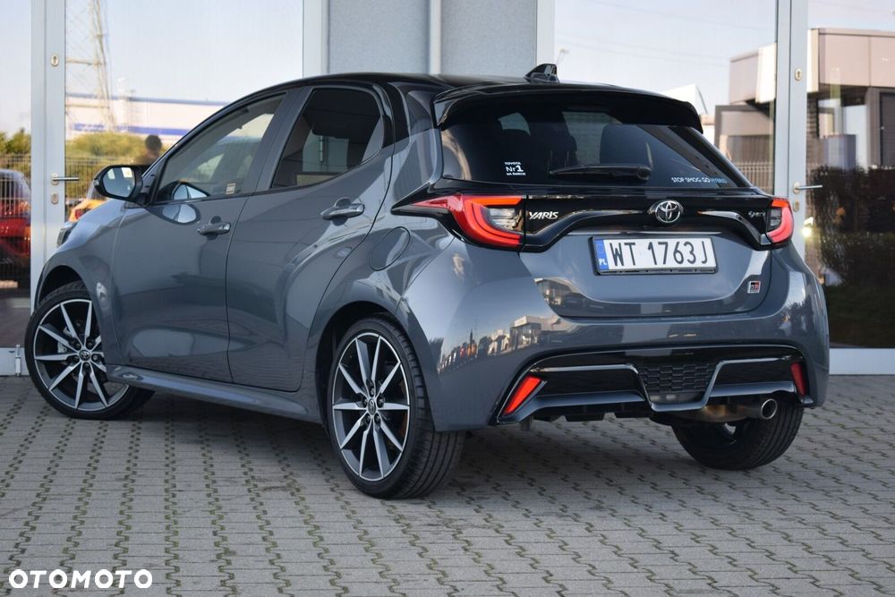 Toyota Yaris - 5