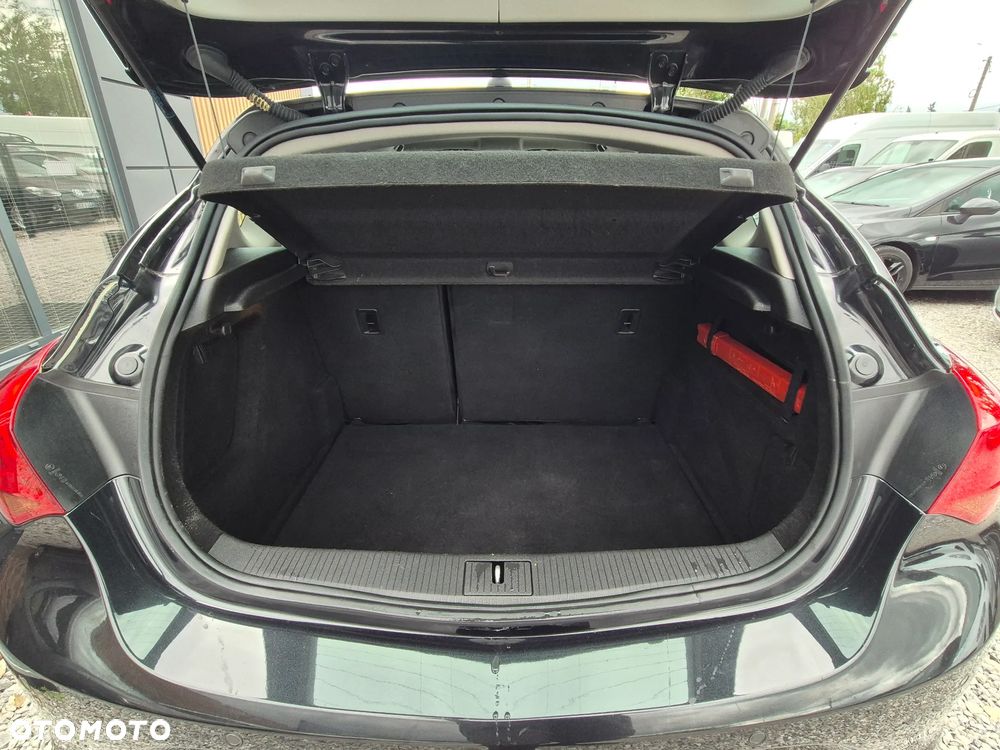 Opel Astra 1.6 CDTI Essentia - 27