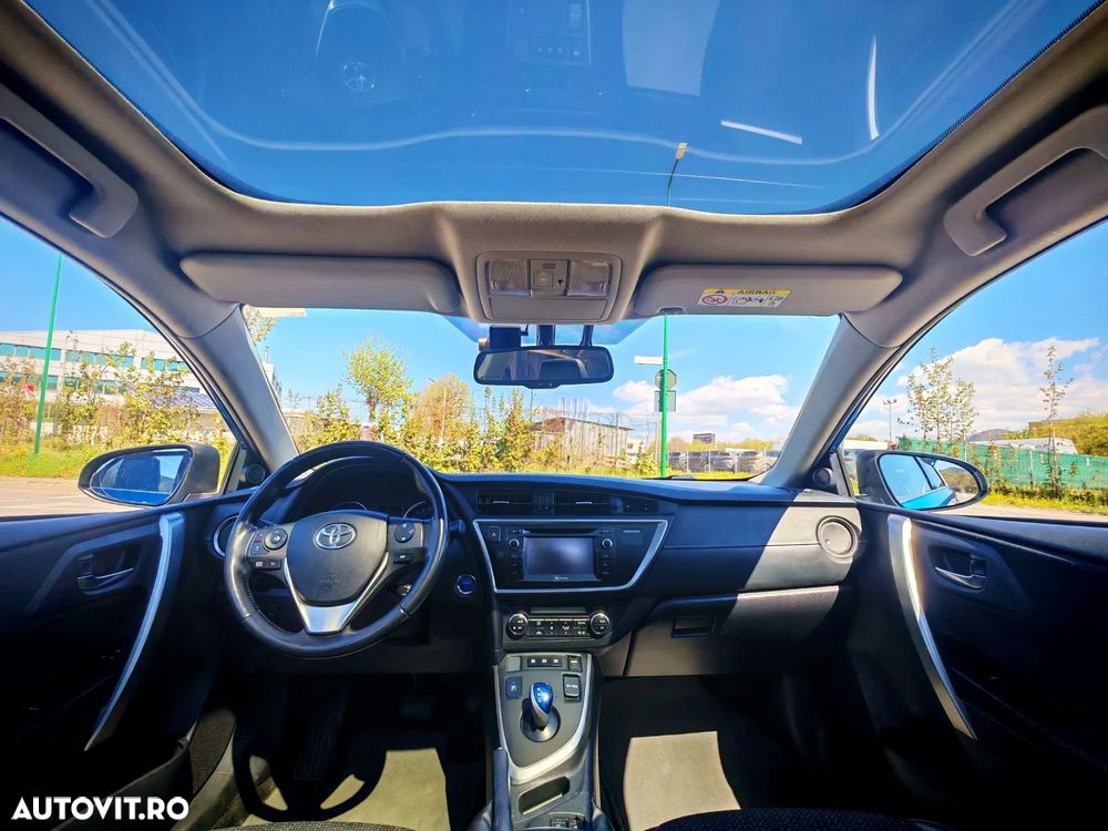 Toyota Auris - 15