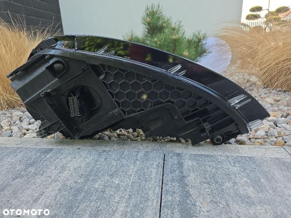 VW GOLF 7R VII 5G1 LIFT Lampa prawa przód Full Led Matrix 5G1941060G Czarna - 7