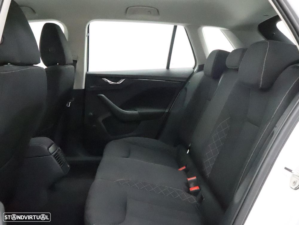 Skoda Kamiq 1.0 TSI Ambition - 5