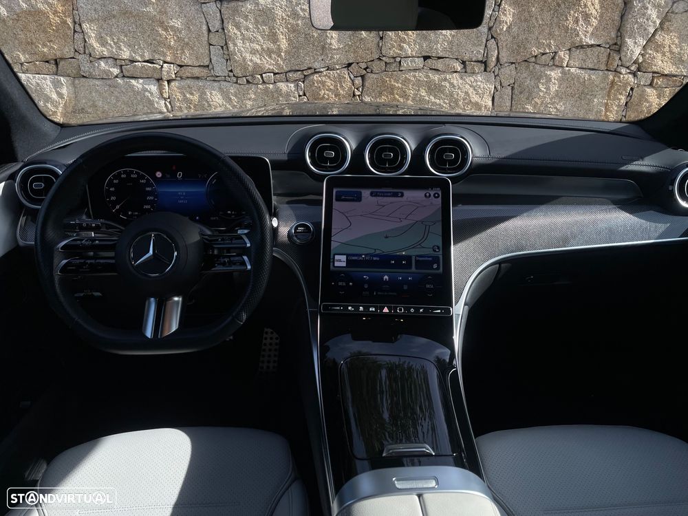 Mercedes-Benz GLC 300 de 4Matic - 23