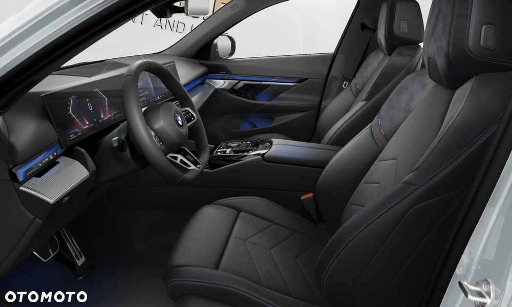 BMW Seria 5 520d xDrive mHEV M Sport - 36