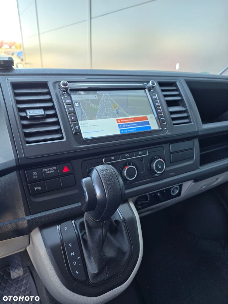 Volkswagen Transporter L1H1 DSG - 10