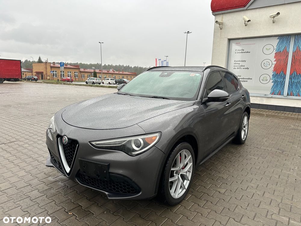 Alfa Romeo Stelvio 2.0 Turbo Veloce TI Q4 - 12