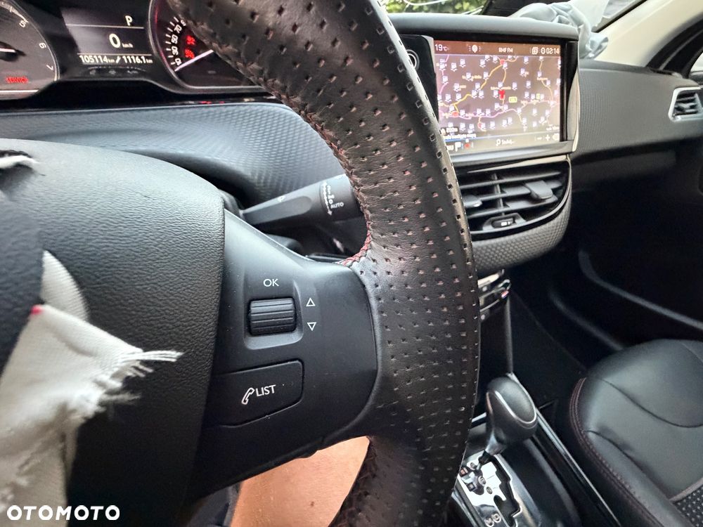 Peugeot 2008 PureTech 110 Stop&Start EAT6 GT-Line Edition - 26