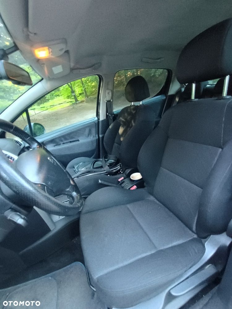 Peugeot 207 - 5