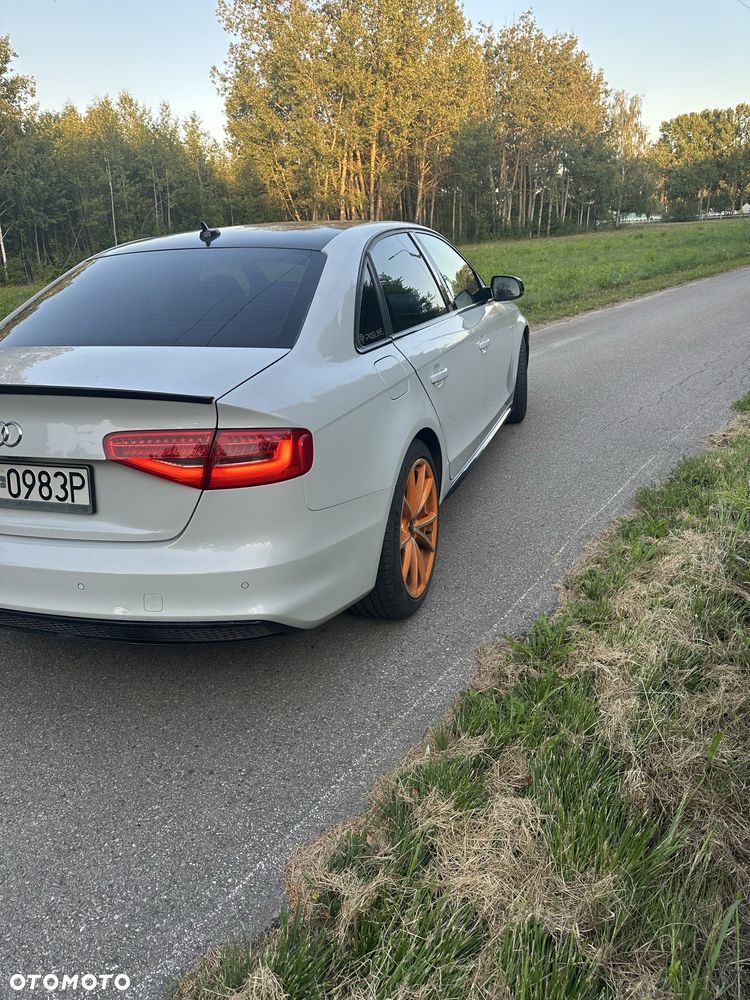 Audi A4 Limousine - 6