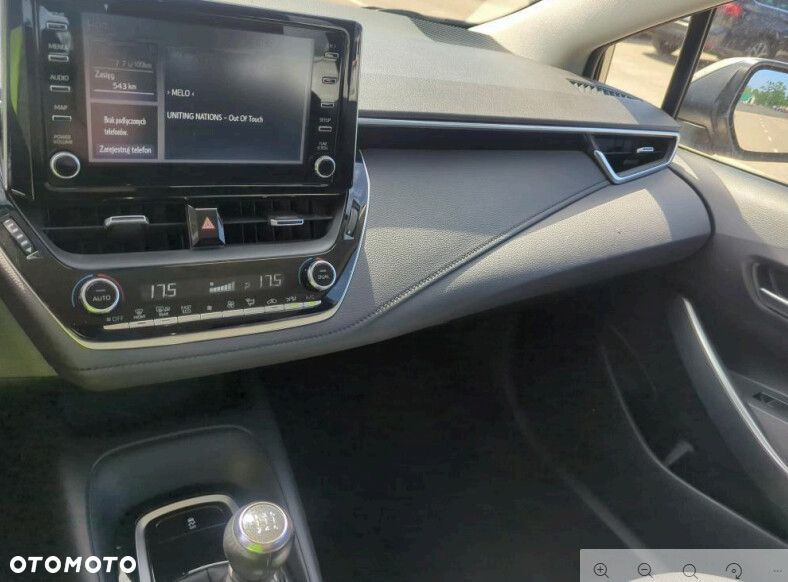 Toyota Corolla 1.5 Comfort - 6