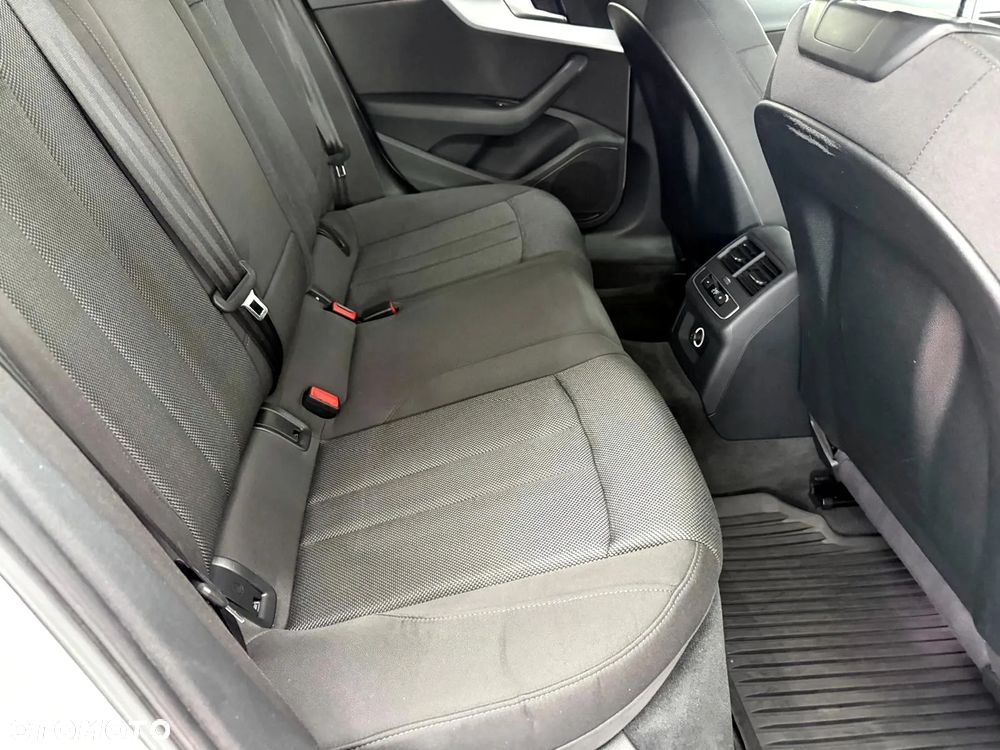 Audi A4 Avant 2.0 TDI ultra sport - 28