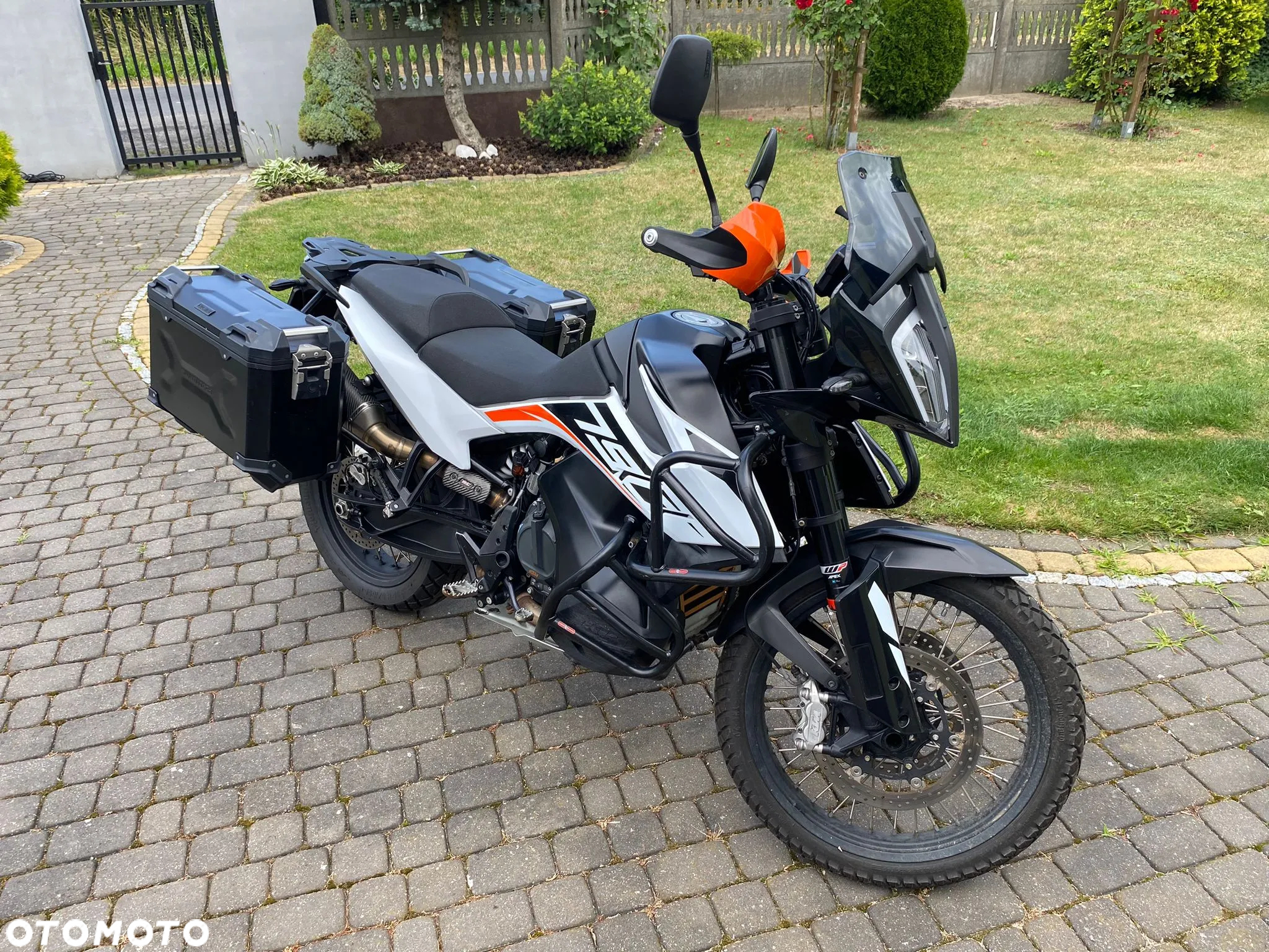 KTM Adventure - 2