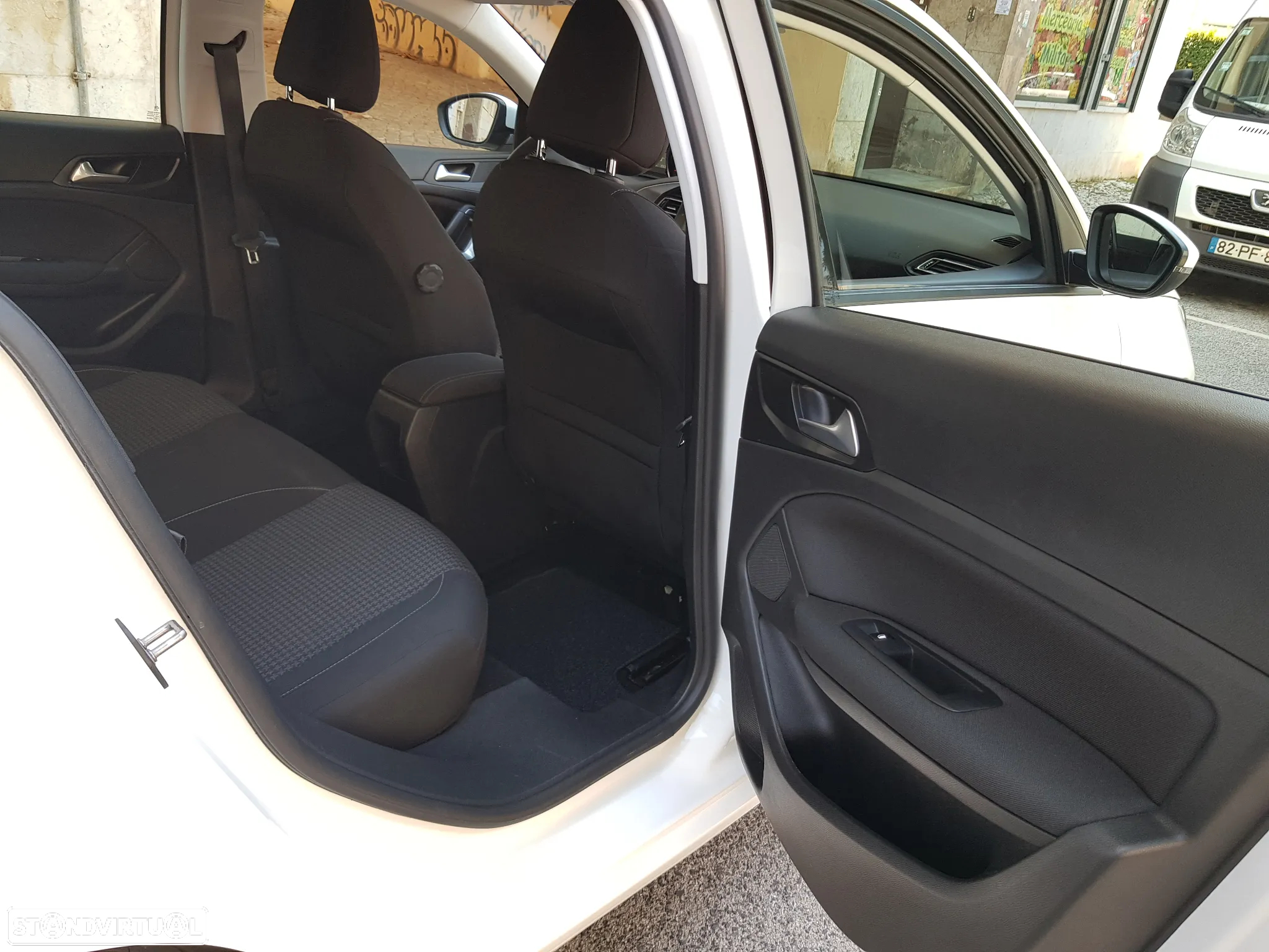 Peugeot 308 1.5 BlueHDi Style - 36