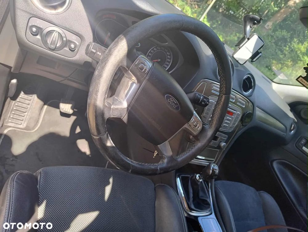 Ford Mondeo 1.8 TDCi Ghia - 8