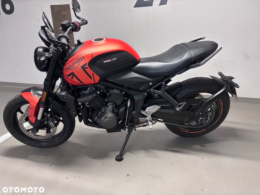 Triumph Trident - 4