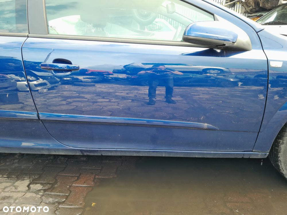 Drzwi prawe OPEL Astra H GTC 04-14r. Z21B - 2
