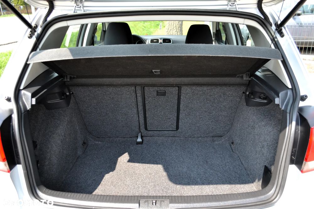 Volkswagen Golf 1.6 TDI DPF Trendline - 12