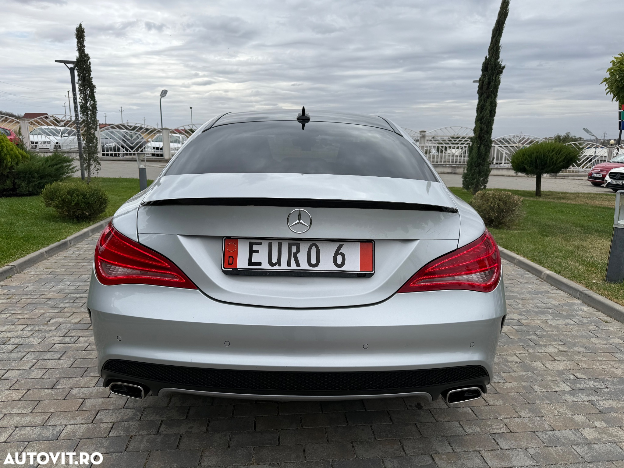 Mercedes-Benz CLA 180 7G-DCT AMG Line - 10