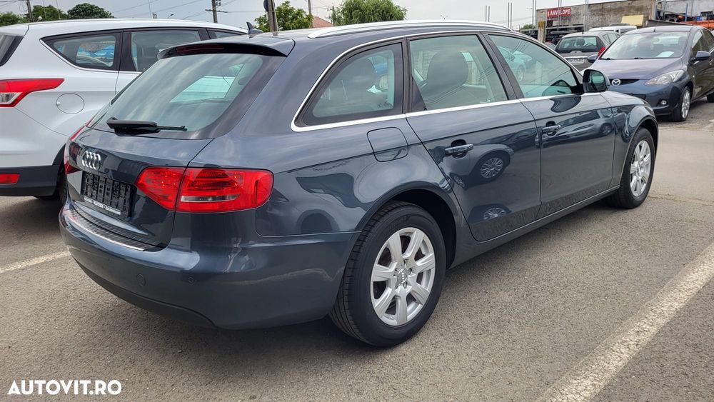 Audi A4 Avant - 4