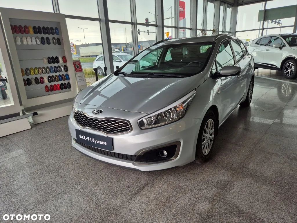 Kia Ceed Cee'd 1.6 GDI Smart Plus - 1
