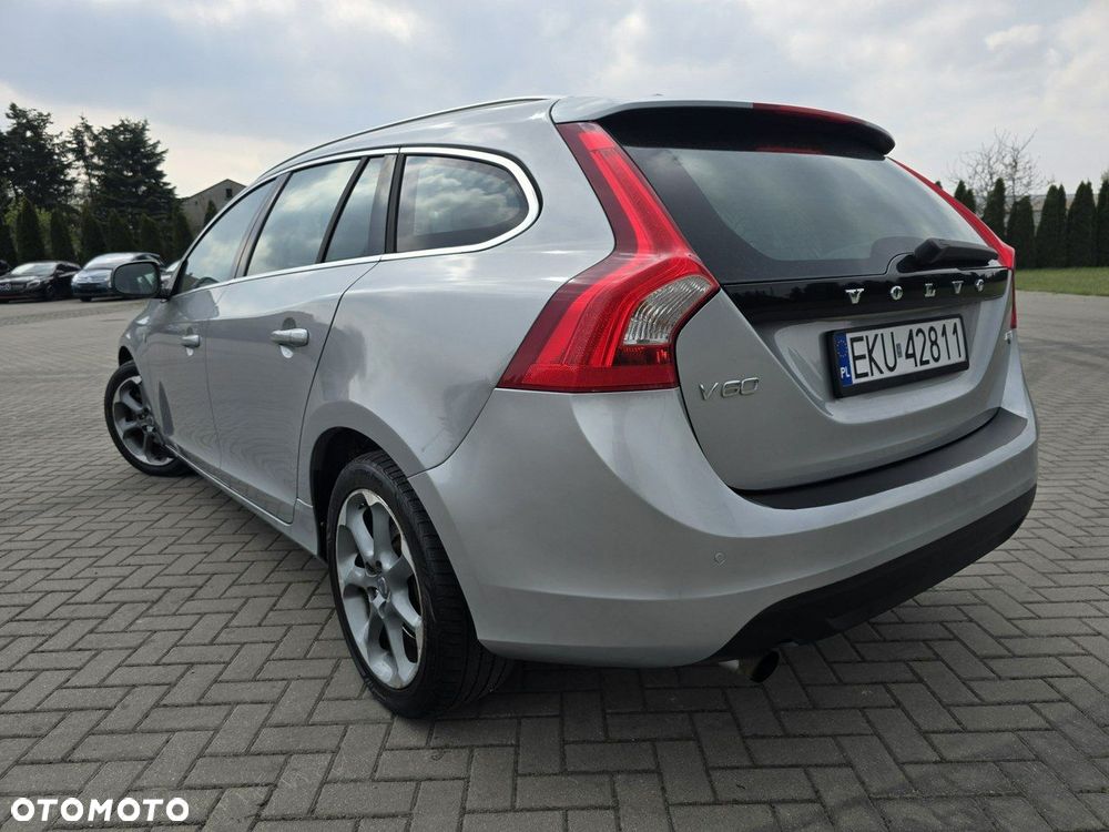 Volvo V60 - 13