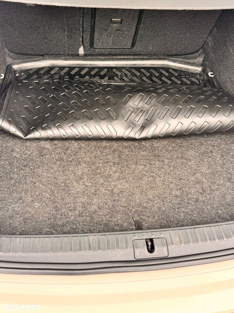 Skoda Octavia 2.0 TDI DSG First Edition - 24