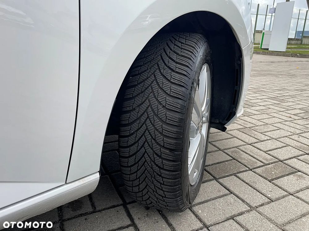 Skoda Fabia 1.0 TSI Ambition DSG - 23