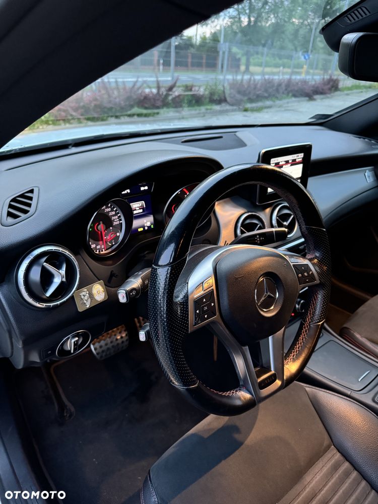 Mercedes-Benz CLA - 6