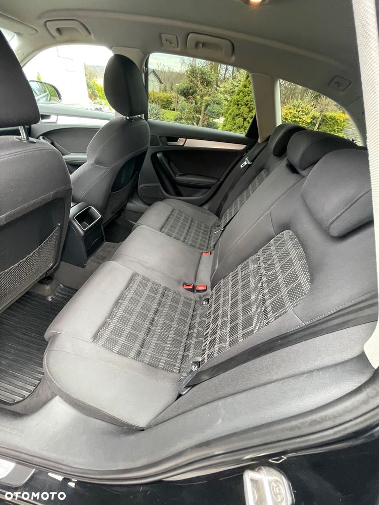 Audi A4 Avant 2.0 TDI DPF Ambiente - 16