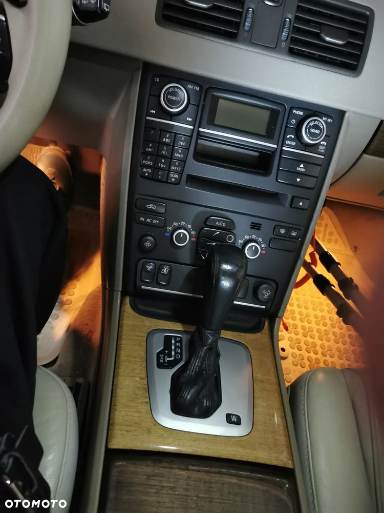 Volvo XC 90 - 4