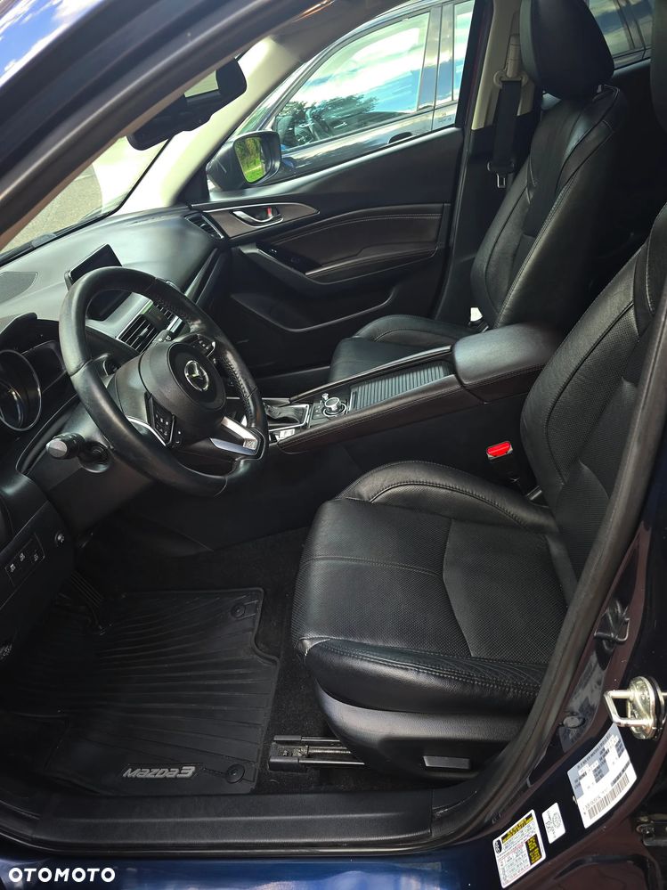 Mazda 3 - 7