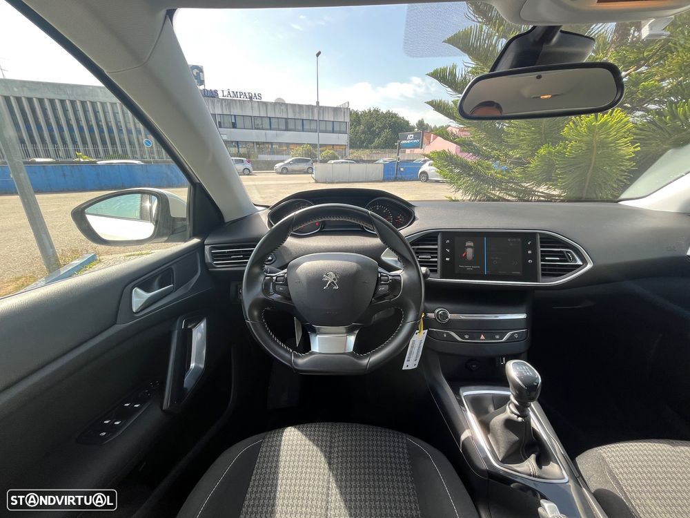 Peugeot 308 1.5 BlueHDi Business Line - 47