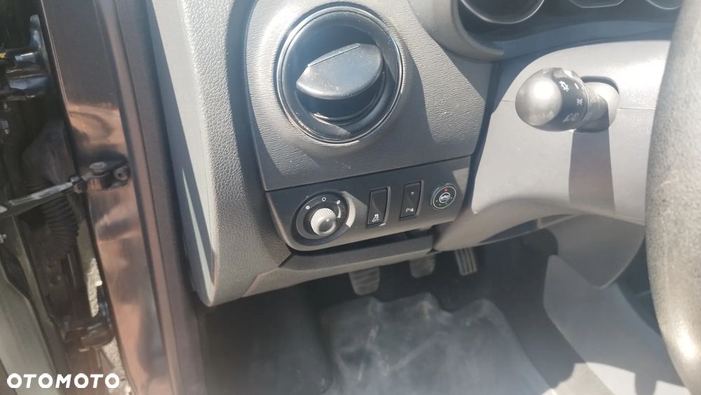 Dacia Lodgy 1.6 SCe Access S&S - 20