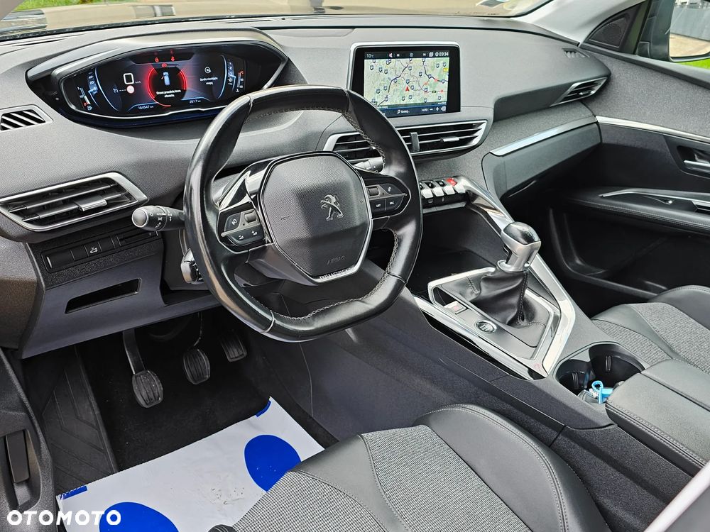 Peugeot 3008 1.5 BlueHDi Allure Pack S&S - 20