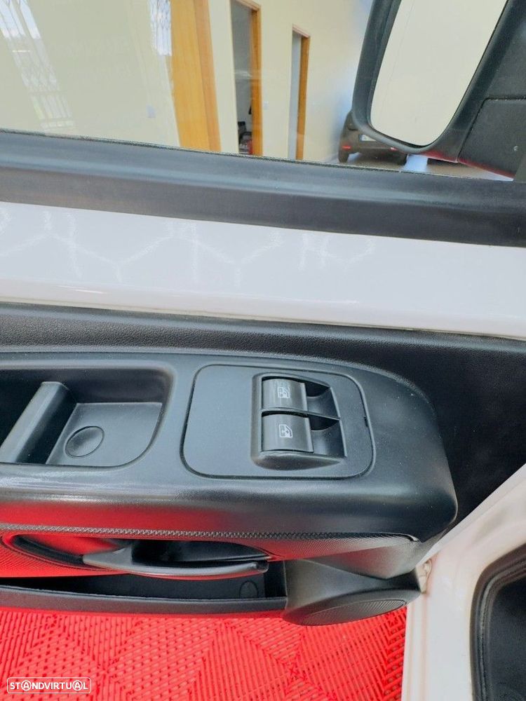 Fiat Fiorino 1.3 M-jet - 12