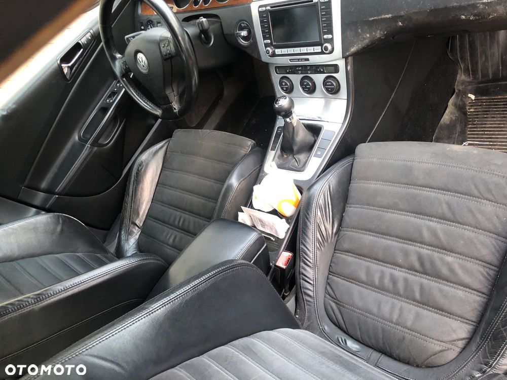 Volkswagen Passat 2.0 TDI DPF Highline - 5
