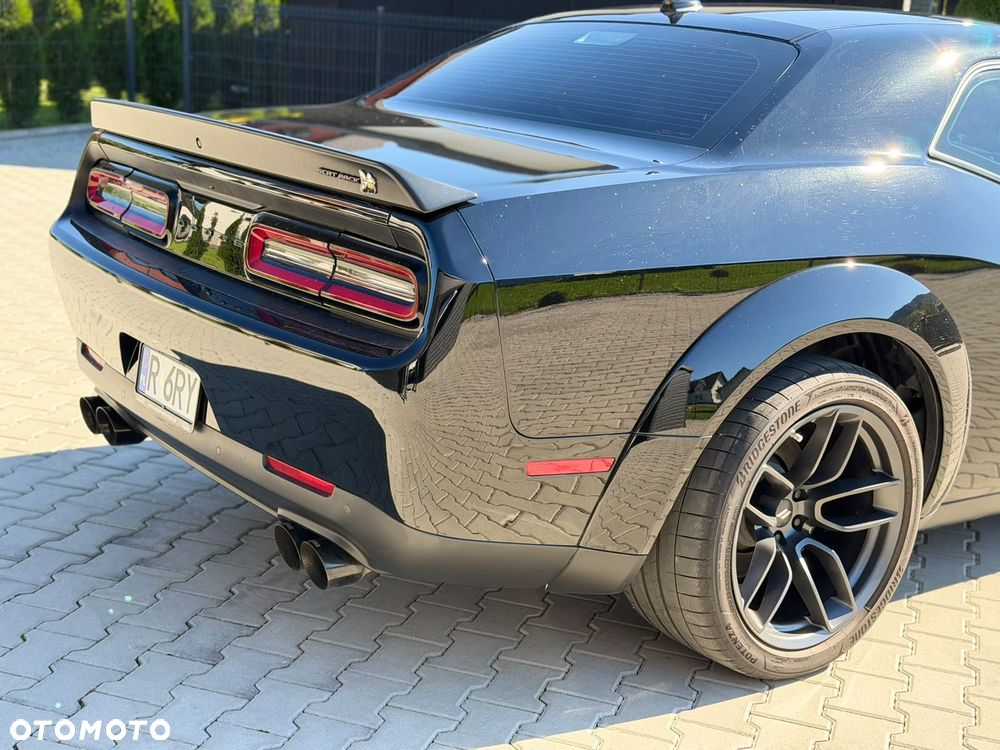 Dodge Challenger Automatik 392 Hemi Scat Pack Shaker - 19
