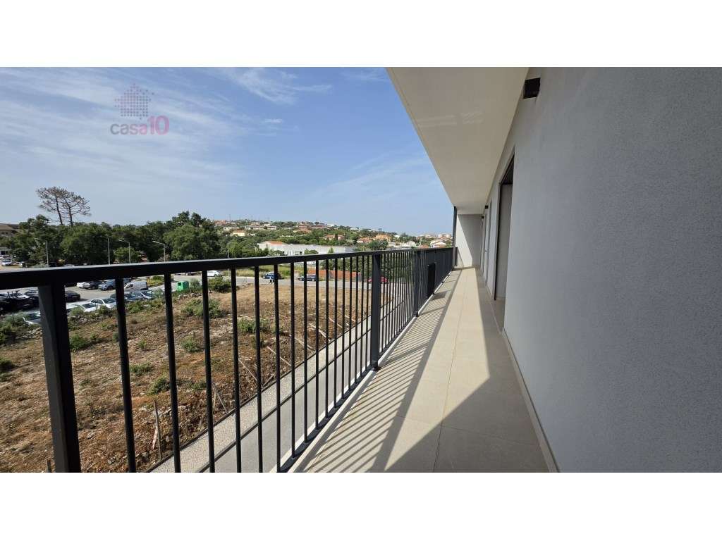 Apartamento T2 novo, com piscina comum, em Fátima - Grande imagem: 3/32