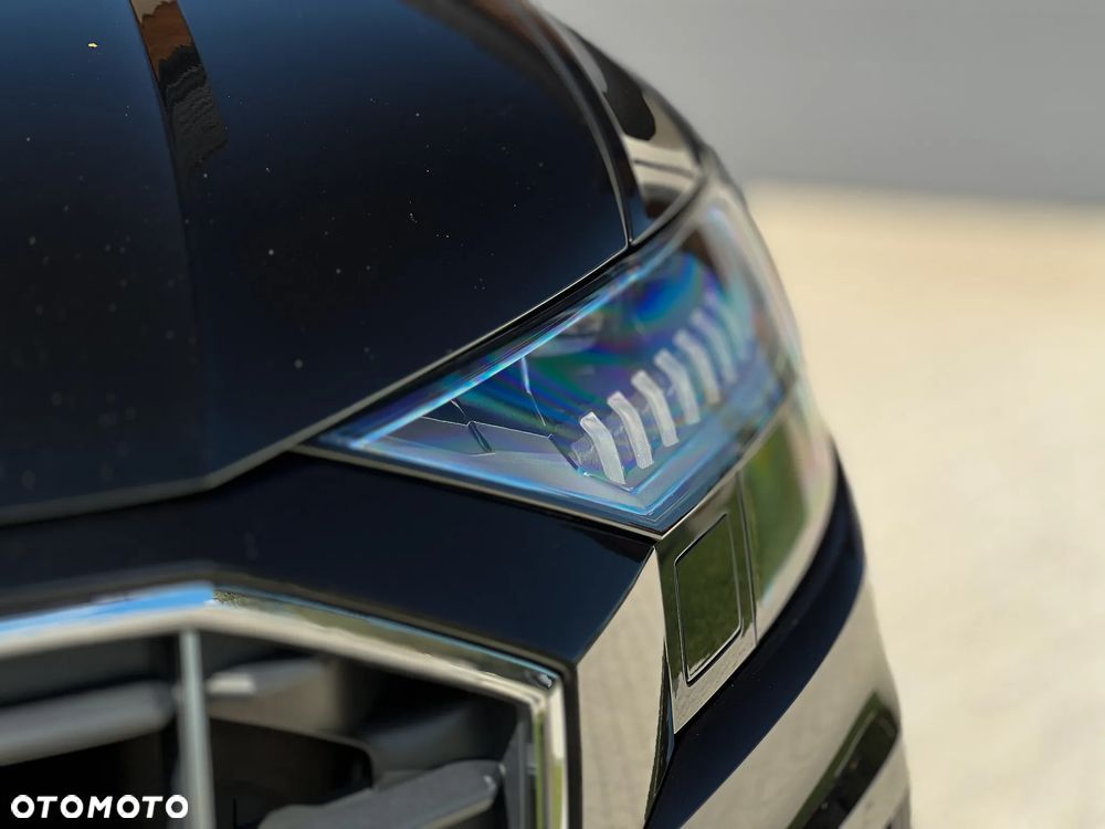 Audi Q8 - 7