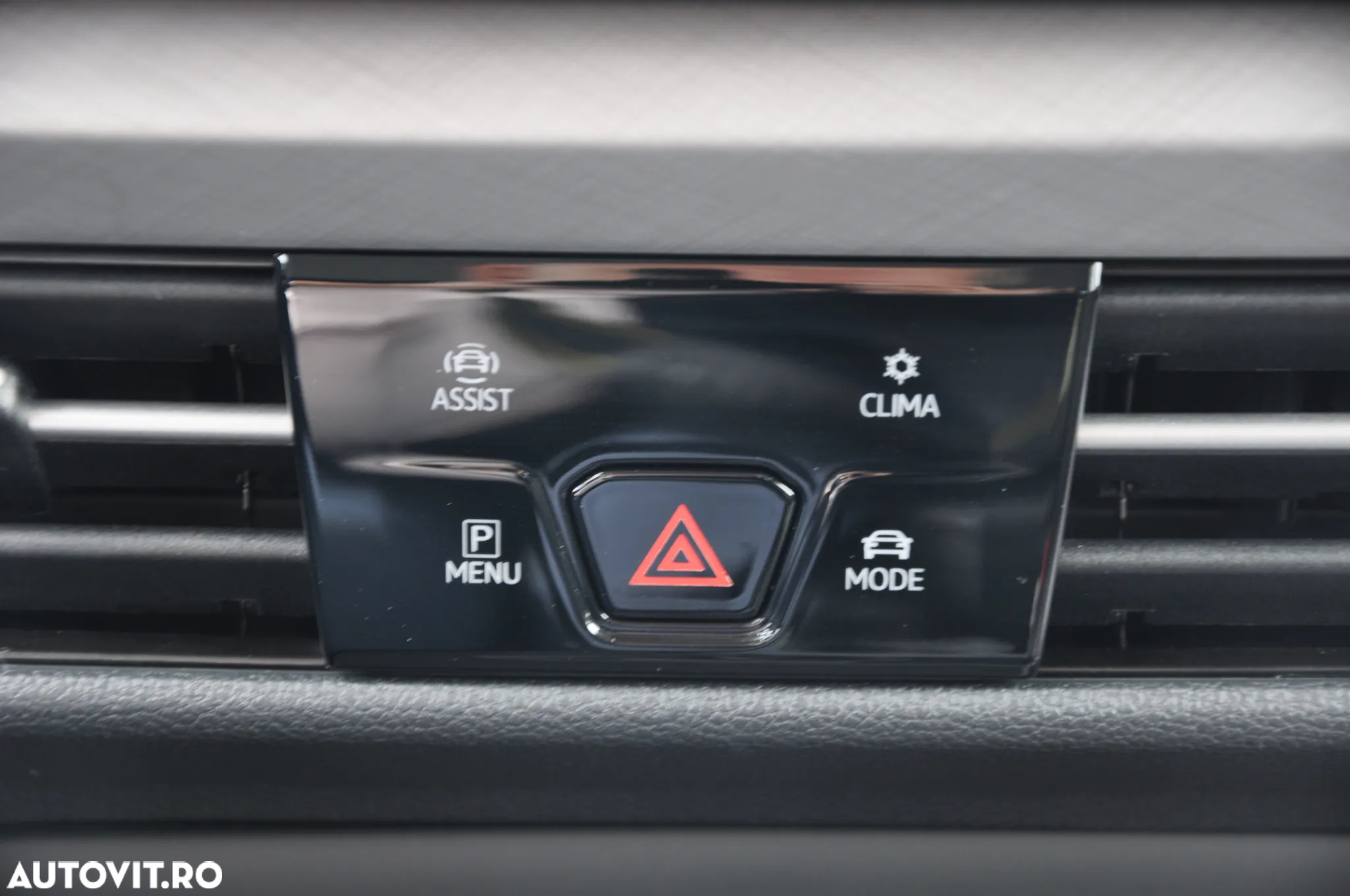 Volkswagen Golf 1.5 TSI eHybrid DSG PHEV Life - 25