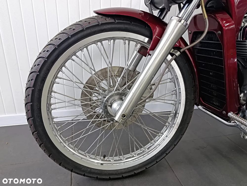 Suzuki Intruder - 9