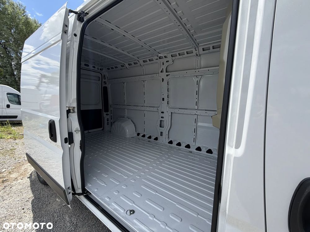 Fiat Ducato Furgon L3H2 180KM - 21