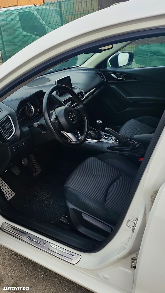 Mazda 3 - 9