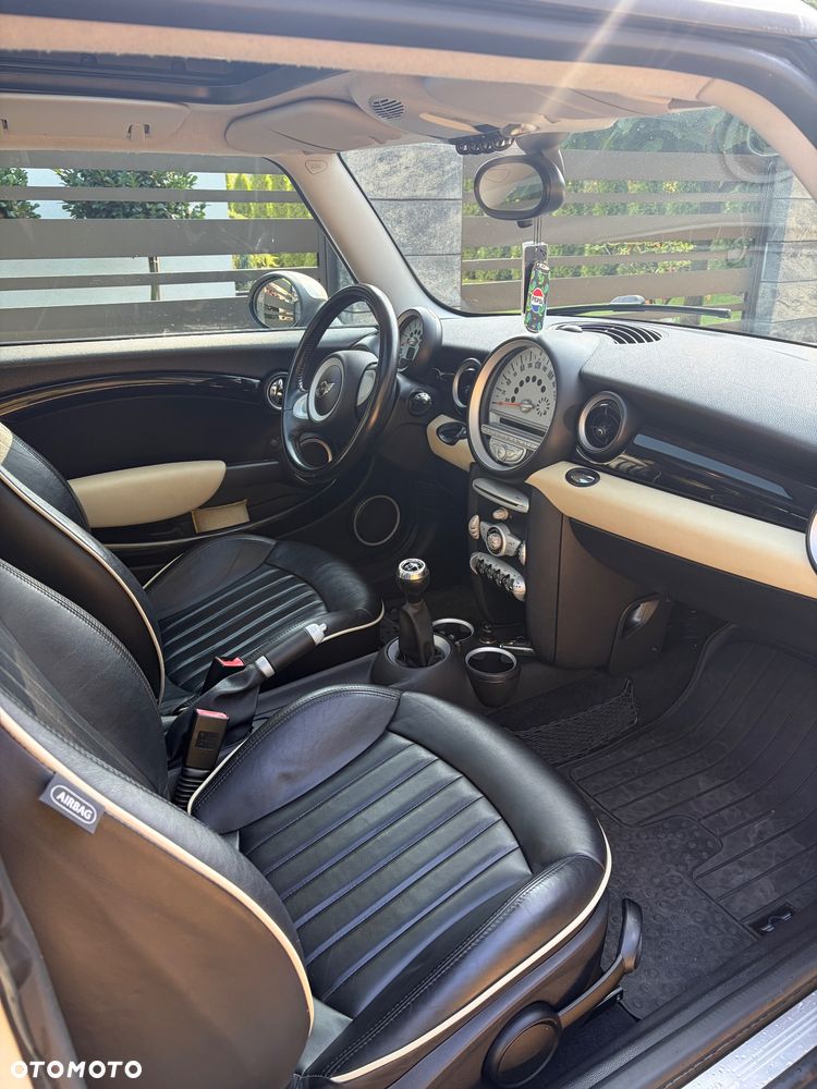 MINI Cooper Standard - 6